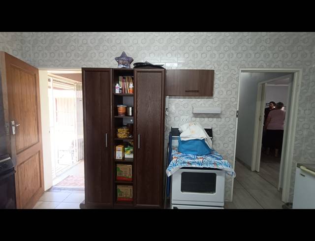 3 BEDROOM HOUSE FOR SALE IN VANDERBIJLPARK SE 1